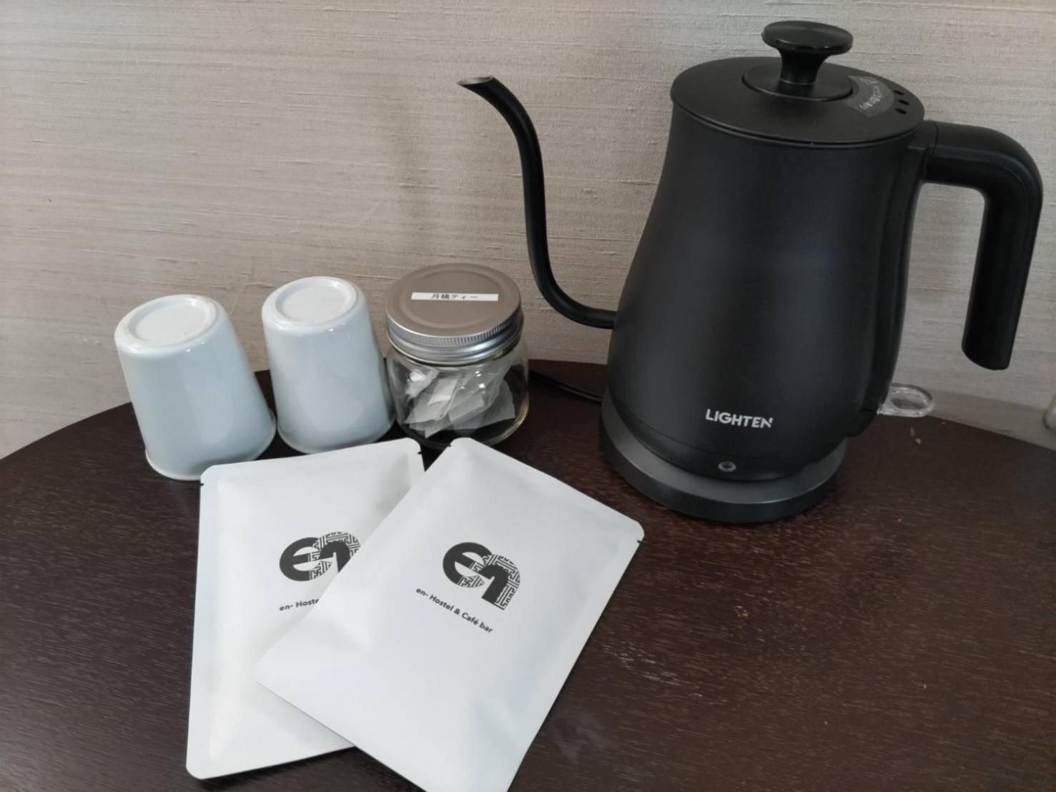 En- Hostel & Cafe Bar أمامي الغرفة الصورة
